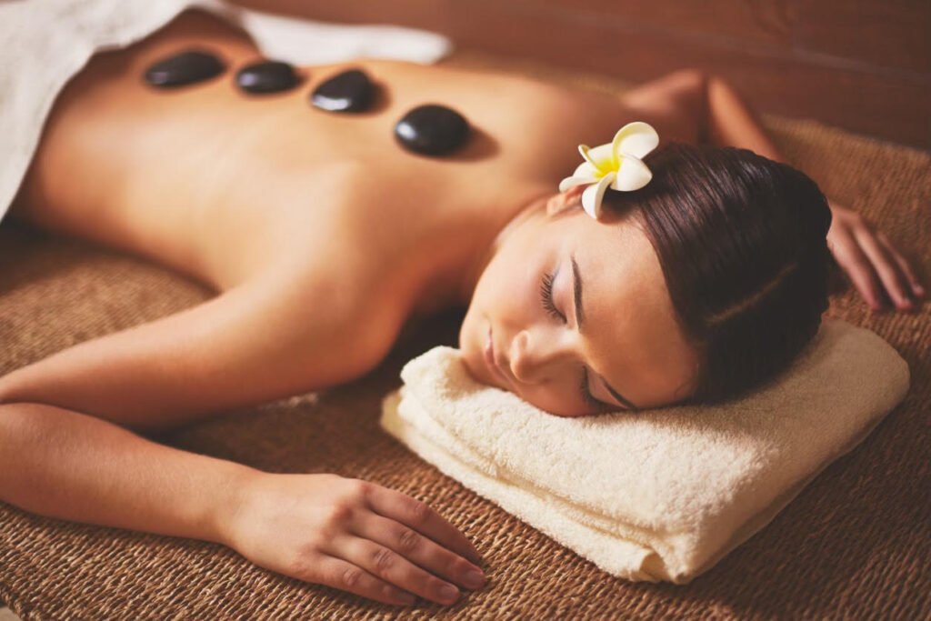 Therapeutic Hot Stone Massage for stress relief in Potomac MD - Spa 65